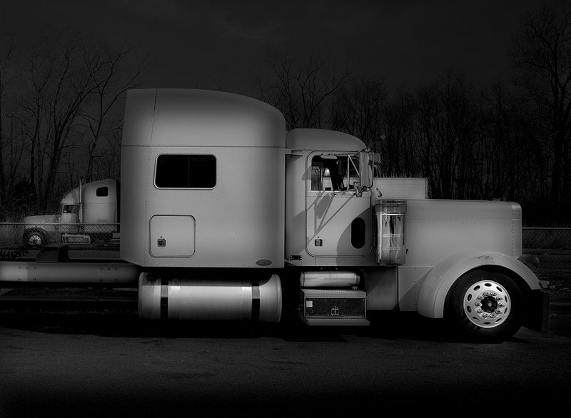 Illustration for article titled These Gorgeous Black And White Photos Turn Truckstops Into Art